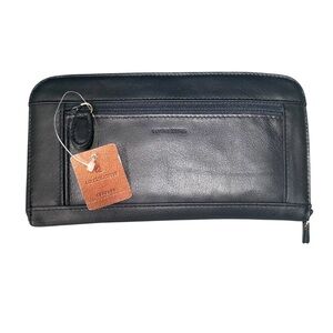 Liz Claiborne Leather Navy Wallet Clutch NIB